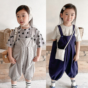 (出清不退換)鄉村滿版小點點七分吊帶連身褲