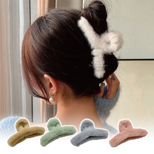 氣質少女毛絨鯊魚夾
