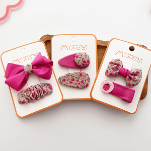 玫紅色系碎花瀏海髮夾 2入組