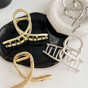 簡約霧面金屬鯊魚夾