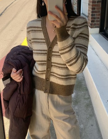 ｜杏 現貨｜ 撞色橫紋針織罩衫