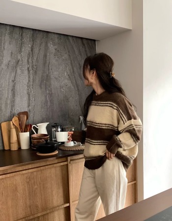 ｜現貨｜ 微羊毛寬鬆橫紋針織上衣