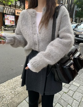 ｜灰/紫粉  現貨｜ 粉嫩色系中短版羊駝毛針織外套