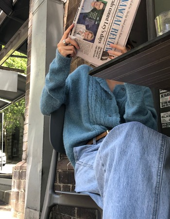 ｜鈷藍 現貨｜  羊駝毛麻花針織開衫