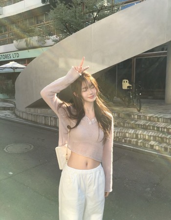 ｜象牙 現貨｜  溫柔短版馬海毛開釦針織上衣