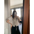 ｜預購｜ 優雅澎袖V領短袖上衣