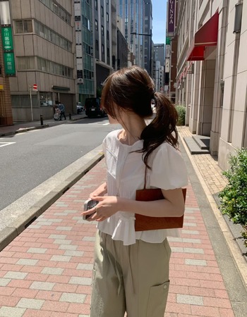 ｜預購｜  氣質澎袖上衣