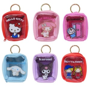 Sanrio 三麗鷗 皮質窗口小物收納包附扣環 Kitty 美樂蒂 哆啦A夢