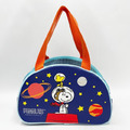 半圓手提便當袋 (三麗鷗-單腳站款/史努比-太空款)_2