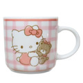 Sanrio 三麗鷗 Hello Kitty 陶瓷馬克杯 (格紋抱熊款)