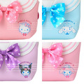 ▲新品特價【限購】Sanrio 三麗鷗 皮質化妝包 (戀夏38℃水手服) Hello Kitty 美樂蒂 大耳狗 酷洛米_3