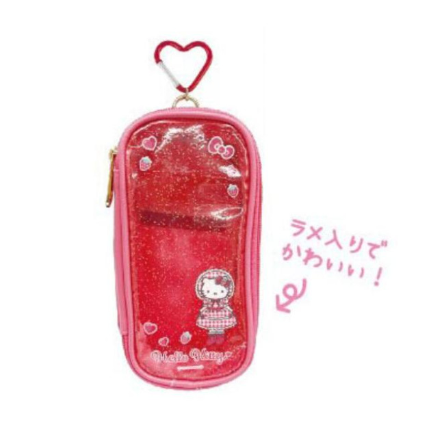 【10/14預購結單】▲特價 Sanrio 三麗鷗 Hello Kitty 愛心扣環玩偶收納包 (長腿紅Lolita)
