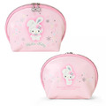 【限購】Sanrio 三麗鷗 皮質半圓辣練化妝包 (雪兔 聖誕星願) Kitty 美樂蒂 雙子星 大耳狗_1
