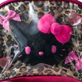 ▲新品特價 Sanrio 三麗鷗 Hello Kitty 防水皮化妝包 (澀谷辣妹華麗MAX)_3