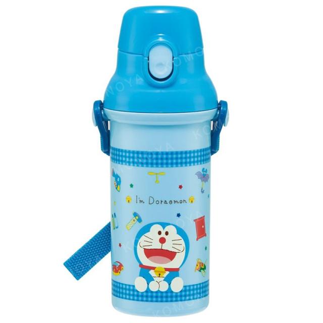 Skater 哆啦A夢 兒童彈蓋直飲水壺附背帶 480ml PSB5SANAG (藍坐姿道具款)_61549a129f4fb7361e29c8bbf0716a81.jpg