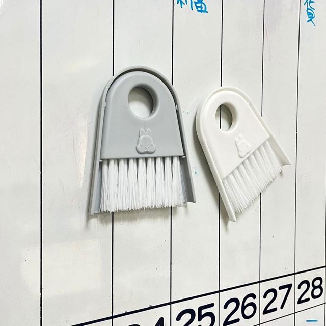 ECHO 磁吸式桌上型掃把 (兔子 2款隨機)_c348cefbe8e1fbe7dd509abd138760fc.jpg