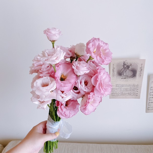 【韓式花束】季節嫩粉手綁鮮花