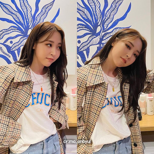 [玟星] CHUCK BOLD ARCH LOGO T-SHIRT 白色LOGO印花短袖T恤