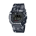 【CASIO G-SHOCK】Street Spirit街頭原創塗鴉藝術金屬方形電子運動腕錶-塗鴉黑/DW-5000SS-1/台灣總代理公司貨享一年保固