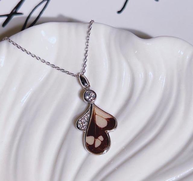 【Go Girl Only】真蝶高雅碎鑽純銀項鍊-落葉棕/BP-005-W-RHSL/台灣總代理公司貨