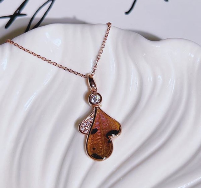 【Go Girl Only】真蝶高雅碎鑽玫瑰金項鍊-楓葉橘/BP-005-R-RGSL/台灣總代理公司貨