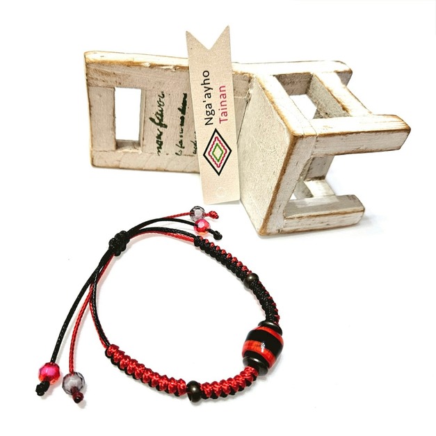 琉璃珠手鍊金剛結系列-Glass Beads Bracelet 黑蜂之珠 