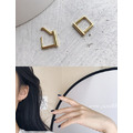 正韓 方形個性鍍金925銀耳環_1