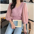 熱銷☆氣質超美短款V領燈籠袖上衣 3色_10