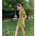 法式果綠色顯白碎花泡泡袖短洋裝 S-XL_5