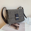 超火復古千鳥格單肩包 F