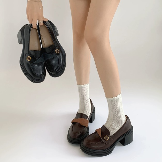 A562-Freeters 翻扭玫瑰小圖皮跟鞋 底高7.2cm