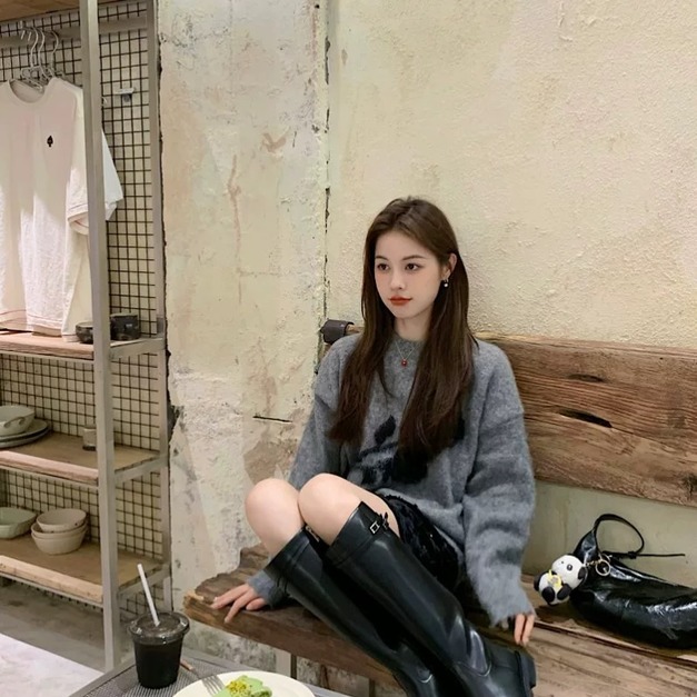 C445-Freeters灰色玫瑰刺繡混毛上衣