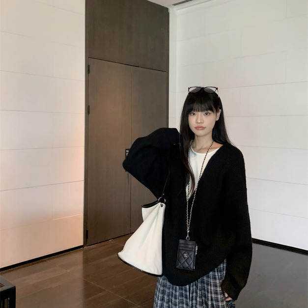 C460-Freeters假兩件V領坑條針織毛衣+寬鬆舒服傘狀格紋長裙 毛衣+長裙｜一套打包優惠價