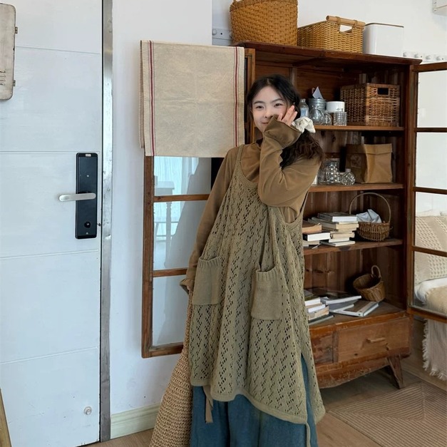 C483-Freeters卡其側開岔不規則裙襬薄上衣+抹茶綠簍空口袋吊帶背心裙+深藍刷色傘狀牛仔長裙 上衣+背心裙+長裙｜一套打包優惠價