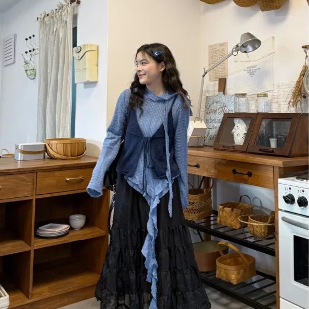 C486-Freeters捲邊毛線針織吊帶背心+黑色斜短版菱格毛衣+繞脖下擺不規則荷葉邊上衣+蛋糕波浪捲邊蓬蓬長紗裙 背心+毛衣+上衣+長裙｜一套打包優惠價