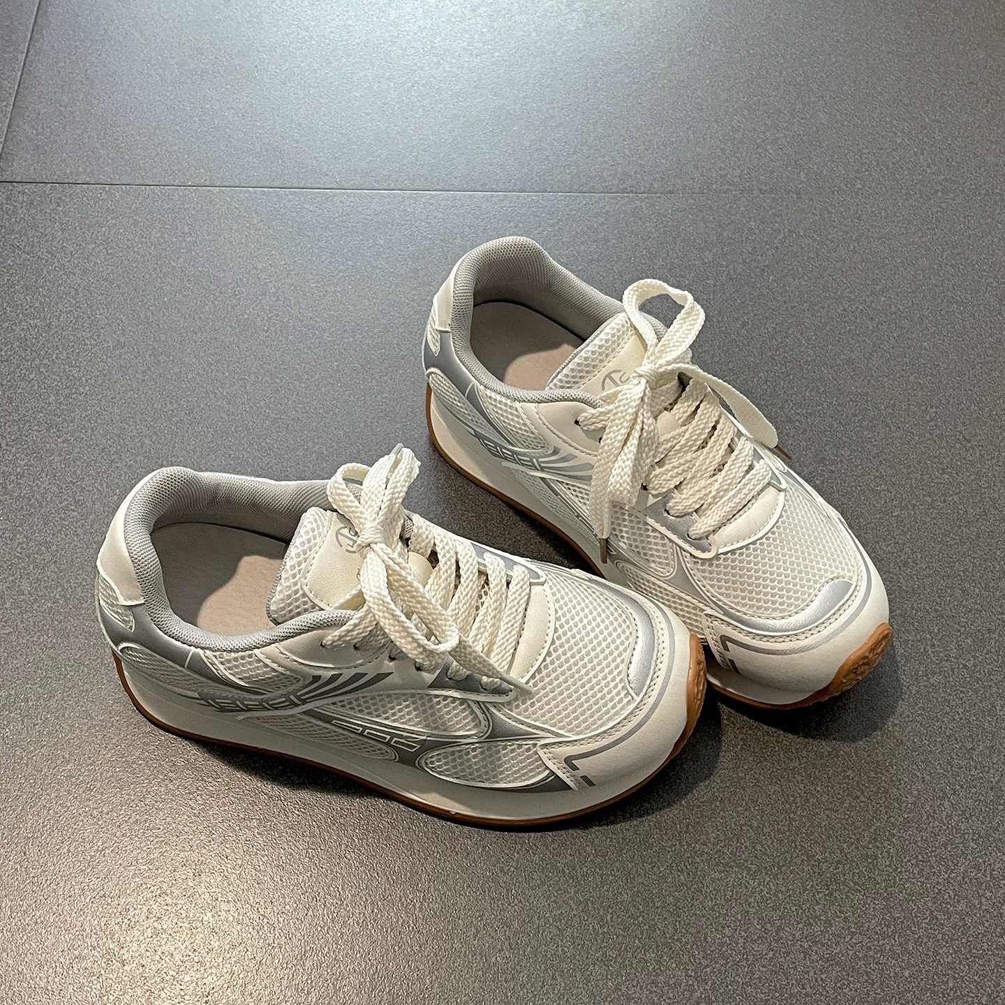 N611-Freeters復古銀色網面平底休閒鞋 底高2.5cm_ec25aa65cd1e1deb5750f66859ec32e8.jpeg