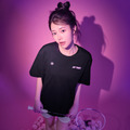 YONEX 櫻花限定款 短袖上衣 線條櫻花-男女版 262TS006U_3