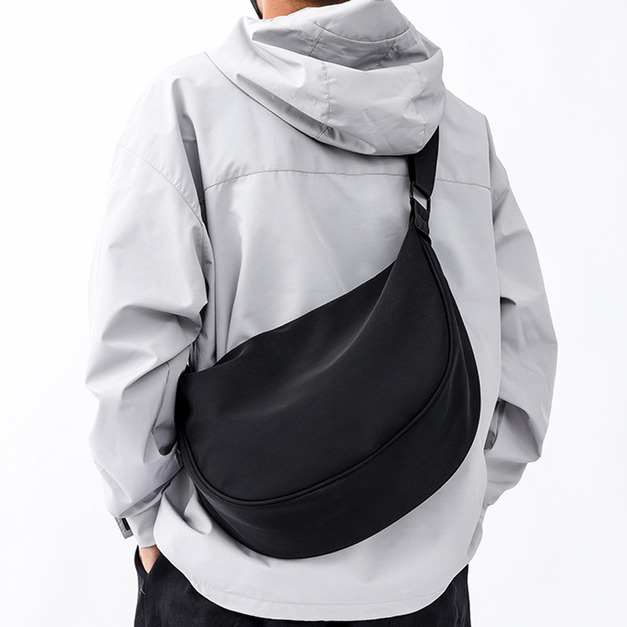 月亮包-黑色大號 +NT$30