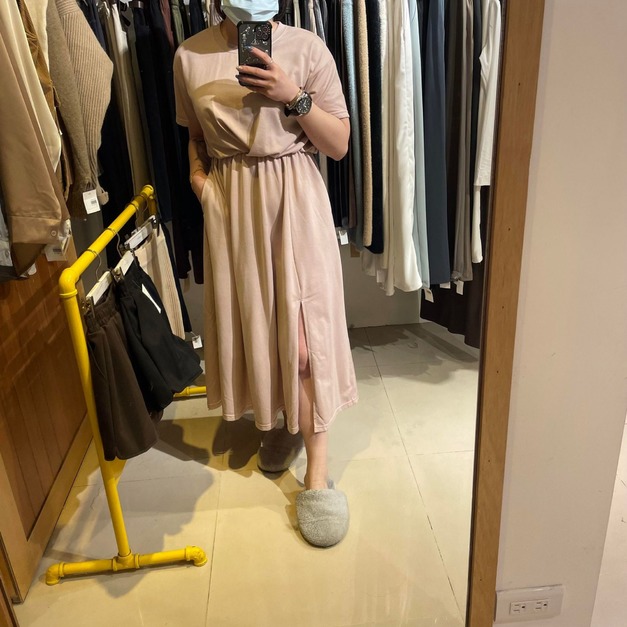 【現貨】側開素色短袖洋裝BS8505024