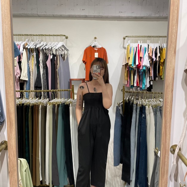 【現貨】胸前抓皺細肩帶連身褲AS23617104