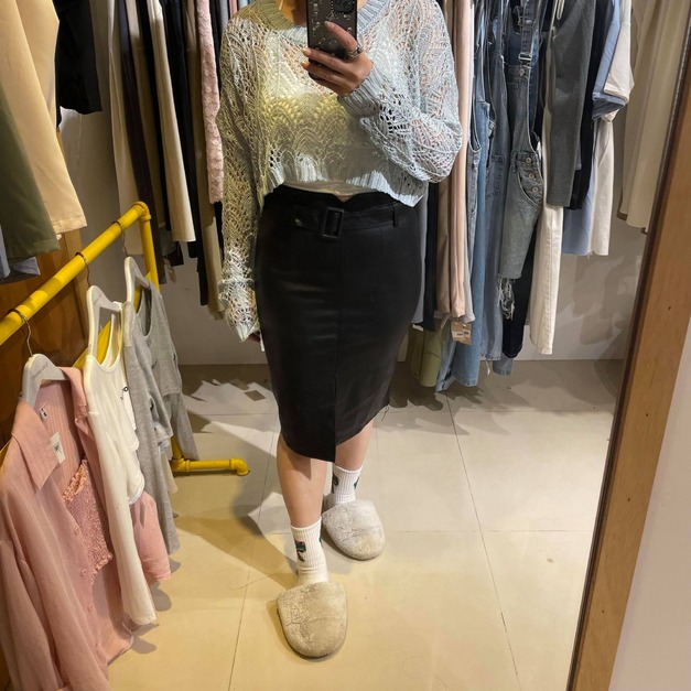 【現貨】附皮帶合成皮中裙AS278780697