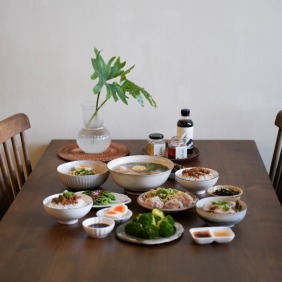 一家人的餐桌｜澎湃免運組