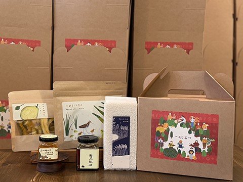 台灣金融研訓院 / 友善小農客製手提盒