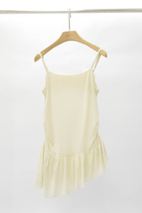 光澤絨面斜裙擺背心