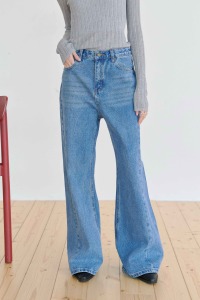 錯位側線微喇牛仔褲