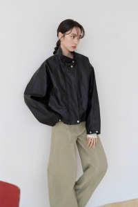 立領壓釦抽繩皮革外套