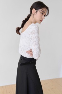 羽毛蕾絲微透針織衣