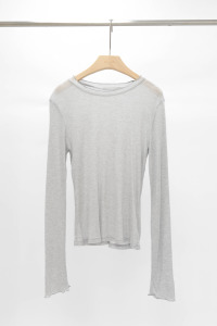 木耳邊透肌長袖上衣