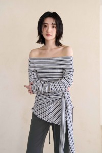 (預)橫紋前綁結平口長袖上衣