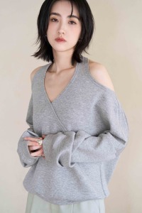 掛脖露肩太空棉上衣